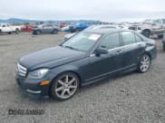 ✅ 2012 Mercedes-Benz C 300 Sport • VIN: WDDGF8BB5CA617148 • Lot: 43566452. Wystawiony na IAAI z przebiegiem 182 716 mil. Bezpłatny archiwum sprzedaży aukcyjnych z USA i szczegółowy raport historii pojazdu na DreamBid. Zdjęcie 2.