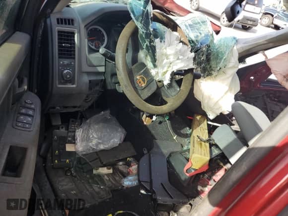 2013 Ram 1500 Express z VIN 1C6RR6KT7DS594837, wystawiony jako Copart lot #66371985 z przebiegiem Nie podano mil oraz Nie do naprawy • Non repairable. Historia ofert i sprzedaży dostępna na DreamBid. Obrazek 8.