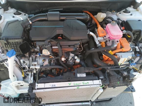 ✅ 2025 Hyundai Tucson Limited • VIN: KM8JEDD18SU323977 • Lot: 81184615. Wystawiony na Copart z przebiegiem 4 774 mil. Bezpłatny archiwum sprzedaży aukcyjnych z USA i szczegółowy raport historii pojazdu na DreamBid. Zdjęcie 12.