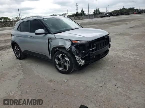 ✅ 2022 Hyundai Venue SEL • VIN: KMHRC8A35NU190024 • Lot: 48622005. Listed on Copart with 16,064 mi. Free auction sales archive from the USA and detailed vehicle history report at DreamBid. Image 12.