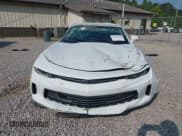 ✅ 2016 Chevrolet Camaro 2LT • VIN: 1G1FD1RS4G0157056 • Lot: 42462106. Wystawiony na IAAI z przebiegiem 86 192 mil. Bezpłatny archiwum sprzedaży aukcyjnych z USA i szczegółowy raport historii pojazdu na DreamBid. Zdjęcie 13.