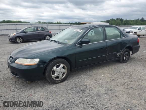 2000 Honda Accord EX с VIN 1HGCG6674YA001515, выставлен на аукционе Copart как лот 56257935 с пробегом 215 030 миль миль и Чистый • Clean title. История ставок и продаж доступна на DreamBid. Изображение 1.