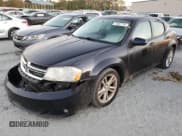 ✅ 2011 Dodge Avenger Heat • VIN: 1B3BD1FG8BN524334 • Лот: 74887154. Опубликован ранее на Copart с пробегом 106 017 миль. Бесплатный доступ к архиву аукционных продаж из США и подробный отчёт об истории автомобиля на DreamBid. Изображение 1.