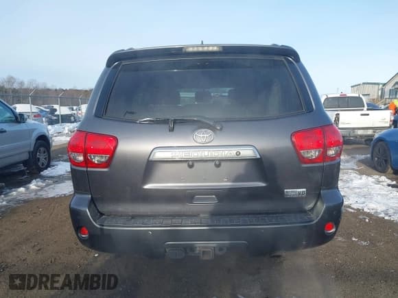 ✅ 2016 Toyota Sequoia Limited • VIN: 5TDJY5G1XGS127354 • Lot: 41291303. Wystawiony na IAAI z przebiegiem 106 327 mil. Bezpłatny archiwum sprzedaży aukcyjnych z USA i szczegółowy raport historii pojazdu na DreamBid. Zdjęcie 16.