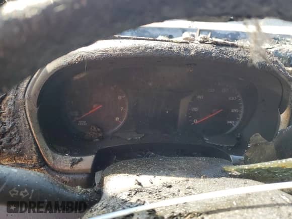 2019 Chevrolet Traverse LT Cloth z VIN 1GNERGKW8KJ121675, wystawiony jako Copart lot #84051555 z przebiegiem Nie podano mil oraz Nie do naprawy • Non repairable. Historia ofert i sprzedaży dostępna na DreamBid. Obrazek 9.