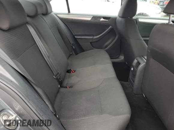 ✅ 2015 Volkswagen Jetta SE • VIN: 3VWD17AJ1FM354823 • Lot: 59555135. Listed on Copart with 125,588 mi. Free auction sales archive from the USA and detailed vehicle history report at DreamBid. Image 10.