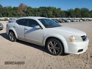 ✅ 2014 Dodge Avenger SE • VIN: 1C3CDZAB4EN168762 • Lot: 69445704. Wystawiony na Copart z przebiegiem 191 889 mil. Bezpłatny archiwum sprzedaży aukcyjnych z USA i szczegółowy raport historii pojazdu na DreamBid. Zdjęcie 4.