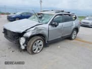 ✅ 2023 Volkswagen Atlas SE • VIN: 1V2JR2CA5PC524780 • Lot: 42159506. Wystawiony na IAAI z przebiegiem 35 592 mil. Bezpłatny archiwum sprzedaży aukcyjnych z USA i szczegółowy raport historii pojazdu na DreamBid. Zdjęcie 17.