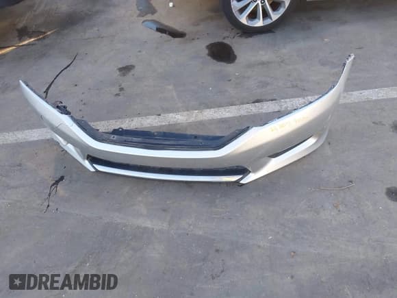 ✅ 2014 Honda Accord Sport • VIN: 1HGCR2F56EA033072 • Lot: 43679089. Listed on IAAI with 227,814 mi. Free auction sales archive from the USA and detailed vehicle history report at DreamBid. Image 12.