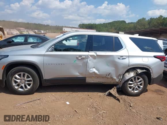 2022 Chevrolet Traverse LS с VIN 1GNERLKWXNJ171829, выставлен на аукционе IAAI как лот 43197313 с пробегом 93 921 миль миль и . История ставок и продаж доступна на DreamBid. Изображение 6.