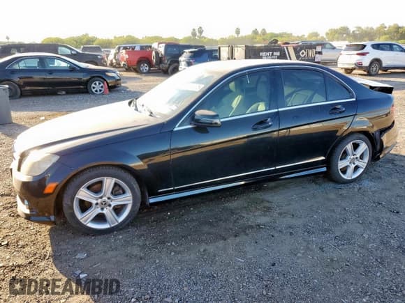 ✅ 2010 Mercedes-Benz C 300 Sport • VIN: WDDGF5EB0AF414839 • Лот: 91434475. Опубликован ранее на Copart с пробегом 150 796 миль. Бесплатный доступ к архиву аукционных продаж из США и подробный отчёт об истории автомобиля на DreamBid. Изображение 1.
