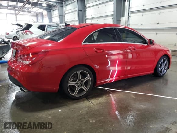 ✅ 2014 Mercedes-Benz CLA 250 • VIN: WDDSJ4EB5EN057155 • Лот: 82437995. Опубликован ранее на Copart с пробегом 93 217 миль. Бесплатный доступ к архиву аукционных продаж из США и подробный отчёт об истории автомобиля на DreamBid. Изображение 3.