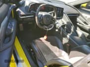 ✅ 2020 Chevrolet Corvette 2LT • VIN: 1G1Y72D41L5000127 • Lot: 80295905. Wystawiony na Copart z przebiegiem 51 822 mil. Bezpłatny archiwum sprzedaży aukcyjnych z USA i szczegółowy raport historii pojazdu na DreamBid. Zdjęcie 8.