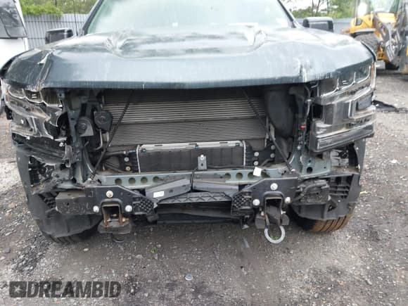 ✅ 2021 Chevrolet Silverado 1500 RST • VIN: 3GCUYEETXMG106287 • Lot: 42313663. Wystawiony na IAAI z przebiegiem 17 464 mil. Bezpłatny archiwum sprzedaży aukcyjnych z USA i szczegółowy raport historii pojazdu na DreamBid. Zdjęcie 6.