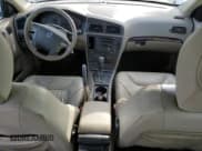 ✅ 2004 Volvo V70 • VIN: YV1SW61T142370719 • Lot: 71872015. Listed on Copart with 268,212 mi. Free auction sales archive from the USA and detailed vehicle history report at DreamBid. Image 8.