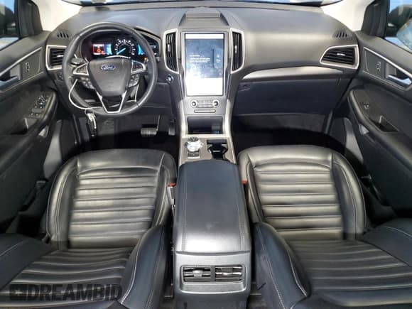 ✅ 2024 Ford Edge SEL • VIN: 2FMPK4J98RBA91247 • Lot: 92013405. Wystawiony na Copart z przebiegiem 43 634 mil. Bezpłatny archiwum sprzedaży aukcyjnych z USA i szczegółowy raport historii pojazdu na DreamBid. Zdjęcie 8.