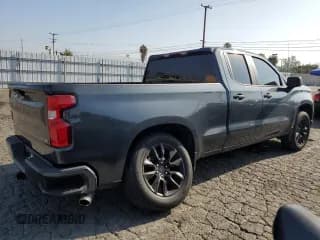 ✅ 2019 Chevrolet Silverado 1500 Custom • VIN: 1GCRWBEH8KZ413573 • Lot: 57072504. Wystawiony na Copart z przebiegiem 53 484 mil. Bezpłatny archiwum sprzedaży aukcyjnych z USA i szczegółowy raport historii pojazdu na DreamBid. Zdjęcie 3.