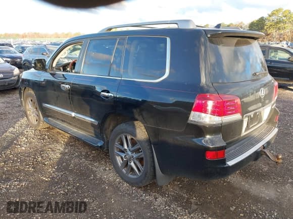 ✅ 2015 Lexus LX 570 • VIN: JTJHY7AX5F4167159 • Lot: 43659994. Listed on IAAI with 179,918 mi. Free auction sales archive from the USA and detailed vehicle history report at DreamBid. Image 3.