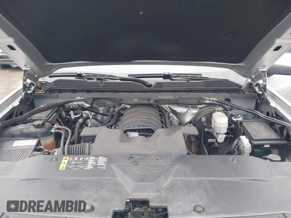 ✅ 2018 Chevrolet Silverado 1500 LT • VIN: 2GCVKREC8J1100473 • Lot: 43497902. Wystawiony na IAAI z przebiegiem 123 709 mil. Bezpłatny archiwum sprzedaży aukcyjnych z USA i szczegółowy raport historii pojazdu na DreamBid. Zdjęcie 10.