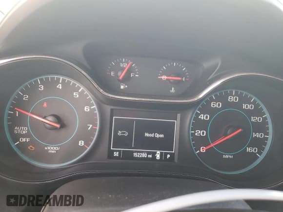 ✅ 2018 Chevrolet Cruze LT • VIN: 1G1BE5SM8J7178232 • Lot: 82059145. Listed on Copart with 152,280 mi. Free auction sales archive from the USA and detailed vehicle history report at DreamBid. Image 9.