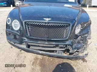✅ 2020 Bentley Bentayga V8 • VIN: SJAAM2ZV9LC029682 • Lot: 42847690. Wystawiony na IAAI z przebiegiem 26 272 mil. Bezpłatny archiwum sprzedaży aukcyjnych z USA i szczegółowy raport historii pojazdu na DreamBid. Zdjęcie 6.