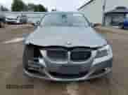2011 BMW 3 Series z VIN WBAPG7G58BNN18042, wystawiony jako Copart lot #83788495 z przebiegiem 251 963 mil mil oraz Szkoda całkowita • Salvage title. Historia ofert i sprzedaży dostępna na DreamBid. Obrazek 5.