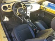 ✅ 2013 Volkswagen Beetle 2.5L • VIN: 3VWJP7AT2DM665614 • Lot: 90881555. Wystawiony na Copart z przebiegiem 113 506 mil. Bezpłatny archiwum sprzedaży aukcyjnych z USA i szczegółowy raport historii pojazdu na DreamBid. Zdjęcie 8.