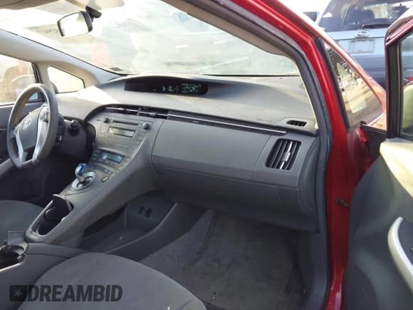 ✅ 2010 Toyota Prius III • VIN: JTDKN3DU3A5225705 • Лот: 43752947. Опубликован ранее на IAAI с пробегом 232 605 миль. Бесплатный доступ к архиву аукционных продаж из США и подробный отчёт об истории автомобиля на DreamBid. Изображение 5.