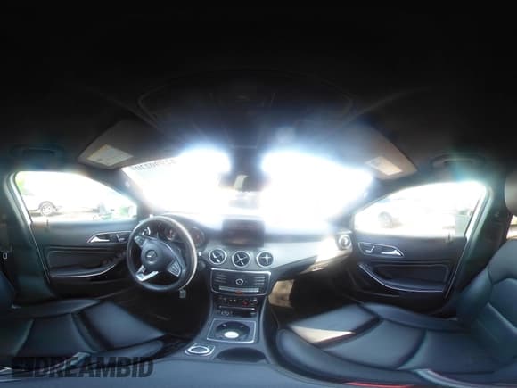 ✅ 2020 Mercedes-Benz GLA 250 • VIN: WDCTG4EB7LJ667666 • Лот: 42990220. Опубликован ранее на IAAI с пробегом 69 959 миль. Бесплатный доступ к архиву аукционных продаж из США и подробный отчёт об истории автомобиля на DreamBid. Изображение 19.