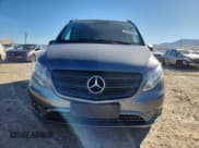✅ 2016 Mercedes-Benz Metris Passenger • VIN: WD4PG2EE7G3100007 • Lot: 87258605. Wystawiony na Copart z przebiegiem 143 245 mil. Bezpłatny archiwum sprzedaży aukcyjnych z USA i szczegółowy raport historii pojazdu na DreamBid. Zdjęcie 5.