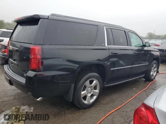 ✅ 2015 Chevrolet Suburban LT • VIN: 1GNSKJKC6FR234705 • Lot: 72062034. Wystawiony na Copart z przebiegiem 178 608 mil. Bezpłatny archiwum sprzedaży aukcyjnych z USA i szczegółowy raport historii pojazdu na DreamBid. Zdjęcie 3.