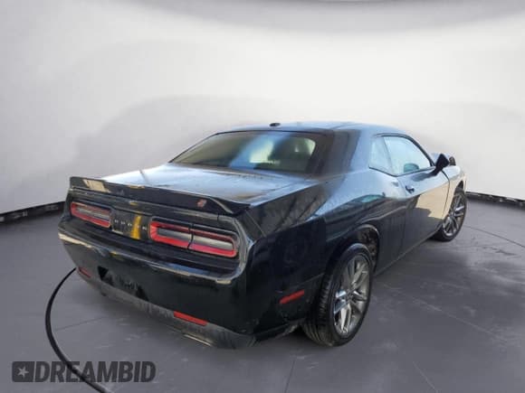 ✅ 2023 Dodge Challenger GT • VIN: 2C3CDZKG9PH507828 • Lot: 54131963. Wystawiony na Copart z przebiegiem 5 108 mil. Bezpłatny archiwum sprzedaży aukcyjnych z USA i szczegółowy raport historii pojazdu na DreamBid. Zdjęcie 3.