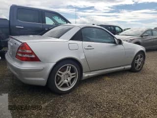 ✅ 2004 Mercedes-Benz SLK 3.2L AMG • VIN: WDBKK66F44F301115 • Лот: 73939534. Опубликован ранее на Copart с пробегом 9 266 миль. Бесплатный доступ к архиву аукционных продаж из США и подробный отчёт об истории автомобиля на DreamBid. Изображение 3.