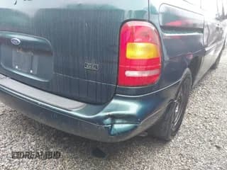 ✅ 1998 Ford Windstar LX • VIN: 2FMZA5142WBD90346 • Lot: 40843889. Wystawiony na IAAI z przebiegiem 122 808 mil. Bezpłatny archiwum sprzedaży aukcyjnych z USA i szczegółowy raport historii pojazdu na DreamBid. Zdjęcie 6.