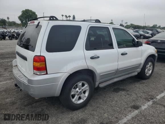 ✅ 2007 Ford Escape XLT • VIN: 1FMCU03177KB17672 • Lot: 70483575. Listed on Copart with Not provided. Free auction sales archive from the USA and detailed vehicle history report at DreamBid. Image 3.