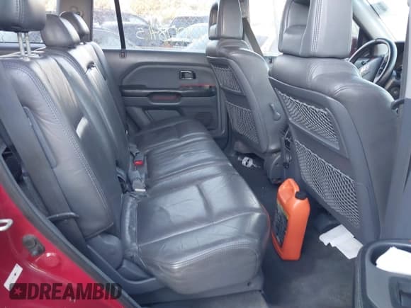 ✅ 2003 Honda Pilot EX • VIN: 2HKYF18683H623132 • Lot: 40642933. Listed on IAAI with Not provided. Free auction sales archive from the USA and detailed vehicle history report at DreamBid. Image 8.