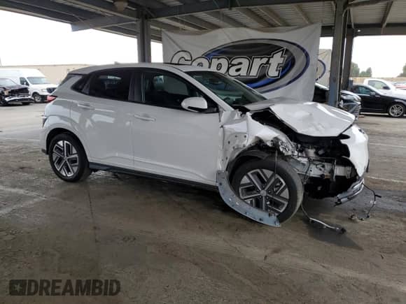 2023 Hyundai Kona SEL with VIN KM8K33AG6PU183772, listed as a Copart auction lot 85881915 with 38,308 mi miles and Non repairable. Bid and sale history available at DreamBid. Image 4.