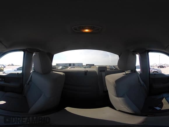 ✅ 2005 Ford F-150 XL • VIN: 1FTRF12W65NA90830 • Lot: 43229262. Wystawiony na IAAI z przebiegiem 350 015 mil. Bezpłatny archiwum sprzedaży aukcyjnych z USA i szczegółowy raport historii pojazdu na DreamBid. Zdjęcie 18.