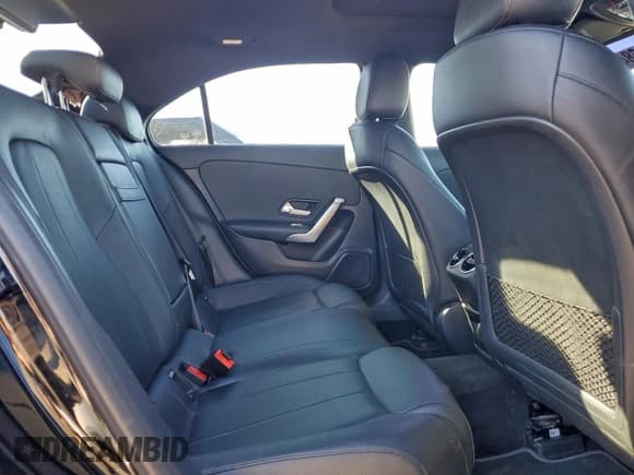 ✅ 2022 Mercedes-Benz A 220 • VIN: W1K3G4EB4NJ331844 • Lot: 96668425. Wystawiony na Copart z przebiegiem 83 154 mil. Bezpłatny archiwum sprzedaży aukcyjnych z USA i szczegółowy raport historii pojazdu na DreamBid. Zdjęcie 10.