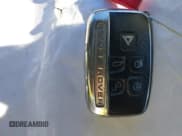 ✅ 2018 Land Rover Range Rover Velar S • VIN: SALYB2RV7JA719788 • Lot: 41867398. Wystawiony na IAAI z przebiegiem 62 626 mil. Bezpłatny archiwum sprzedaży aukcyjnych z USA i szczegółowy raport historii pojazdu na DreamBid. Zdjęcie 11.