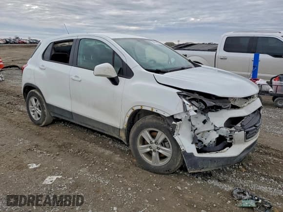 ✅ 2021 Chevrolet Trax LS • VIN: KL7CJKSB1MB315708 • Lot: 94119575. Listed on Copart with 55,232 mi. Free auction sales archive from the USA and detailed vehicle history report at DreamBid. Image 4.