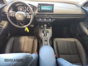 ✅ 2025 Honda HR-V EX-L • VIN: 3CZRZ2H78SM749357 • Lot: 91621085. Wystawiony na Copart z przebiegiem 3 432 mil. Bezpłatny archiwum sprzedaży aukcyjnych z USA i szczegółowy raport historii pojazdu na DreamBid. Zdjęcie 8.