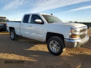 ✅ 2019 Chevrolet Silverado 1500 LT • VIN: 2GCVKPEC4K1153922 • Lot: 86271205. Wystawiony na Copart z przebiegiem 128 609 mil. Bezpłatny archiwum sprzedaży aukcyjnych z USA i szczegółowy raport historii pojazdu na DreamBid. Zdjęcie 4.
