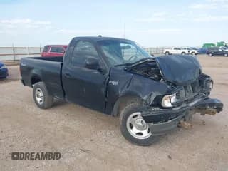 ✅ 2002 Ford F-150 XL • VIN: 1FTRF172X2NA80299 • Lot: 42703286. Wystawiony na IAAI z przebiegiem 166 368 mil. Bezpłatny archiwum sprzedaży aukcyjnych z USA i szczegółowy raport historii pojazdu na DreamBid. Zdjęcie 1.