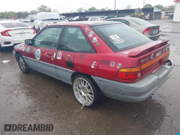 ✅ 1995 Ford Escort • VIN: 1FASP11J5SW107553 • Lot: 42202877. Listed on IAAI with 76,751 mi. Free auction sales archive from the USA and detailed vehicle history report at DreamBid. Image 3.