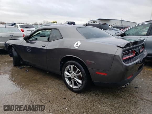 ✅ 2021 Dodge Challenger SXT • VIN: 2C3CDZGG0MH564892 • Lot: 72882962. Wystawiony na Copart z przebiegiem 14 387 mil. Bezpłatny archiwum sprzedaży aukcyjnych z USA i szczegółowy raport historii pojazdu na DreamBid. Zdjęcie 2.
