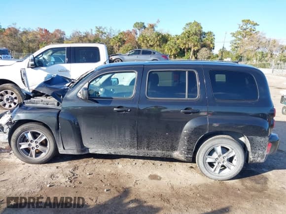 ✅ 2011 Chevrolet HHR LS • VIN: 3GNBAAFW2BS584721 • Lot: 41362184. Listed on IAAI with Not provided. Free auction sales archive from the USA and detailed vehicle history report at DreamBid. Image 14.