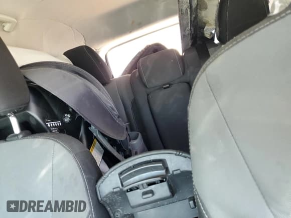 ✅ 2014 Ford Escape SE • VIN: 1FMCU9GX4EUD94185 • Лот: 81758625. Опубликован ранее на Copart с пробегом Не указан. Бесплатный доступ к архиву аукционных продаж из США и подробный отчёт об истории автомобиля на DreamBid. Изображение 10.