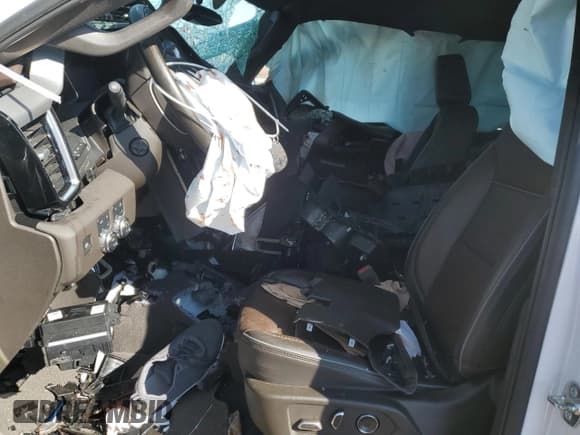 ✅ 2025 GMC Sierra 1500 Denali • VIN: 3GTUUGE81SG126377 • Лот: 93697775. Опубликован ранее на Copart с пробегом Не указан. Бесплатный доступ к архиву аукционных продаж из США и подробный отчёт об истории автомобиля на DreamBid. Изображение 7.