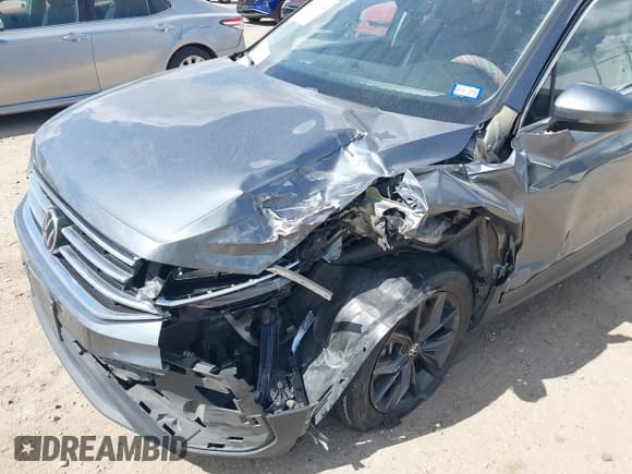 ✅ 2022 Volkswagen Tiguan SE • VIN: 3VV3B7AX1NM041108 • Lot: 43376924. Wystawiony na IAAI z przebiegiem 86 601 mil. Bezpłatny archiwum sprzedaży aukcyjnych z USA i szczegółowy raport historii pojazdu na DreamBid. Zdjęcie 6.